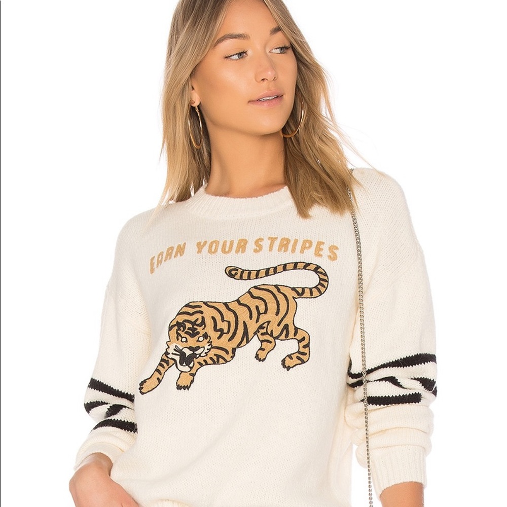 ISO this sweater!!!!!!!!!!!